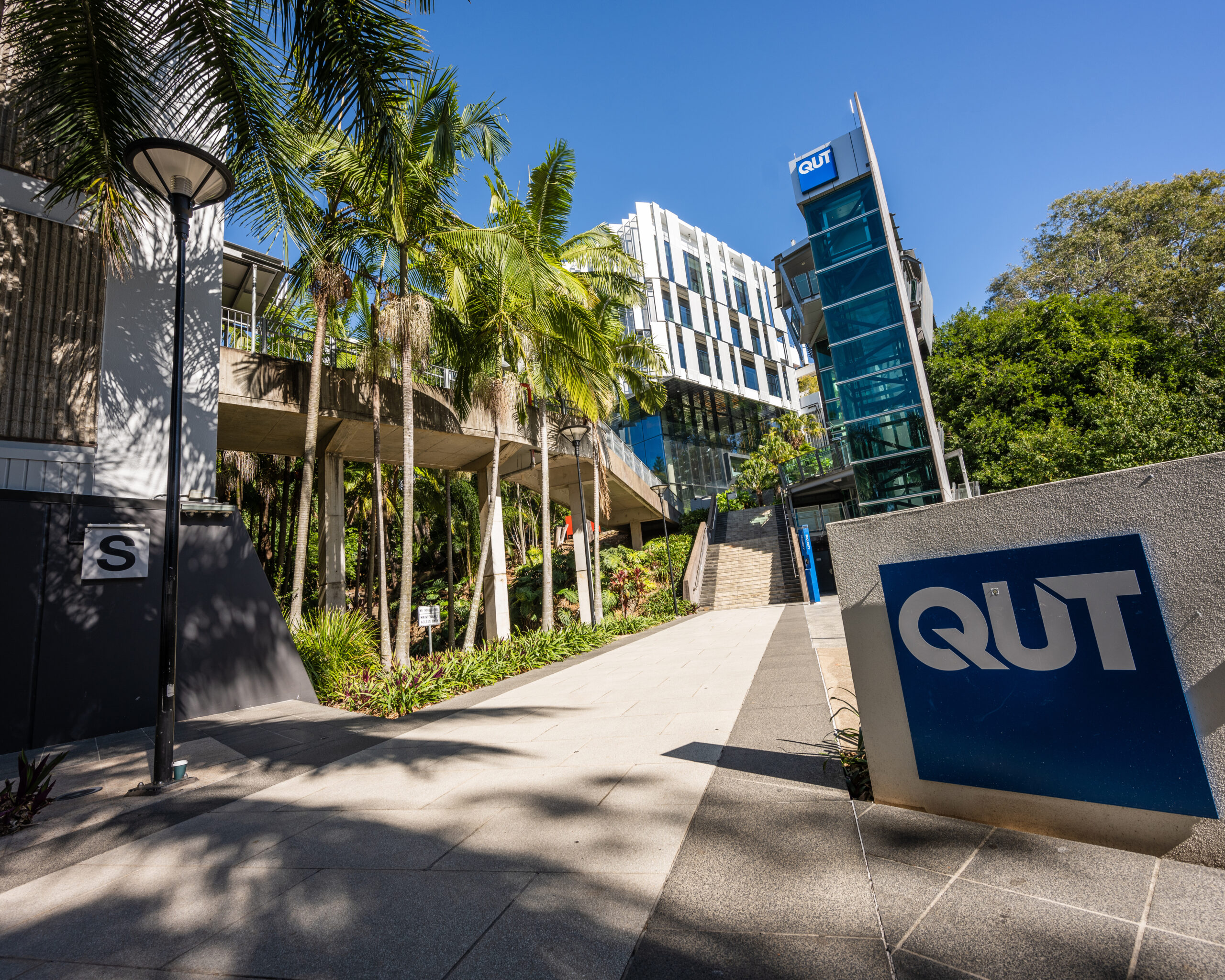QUT University Careers on Academic Jobs