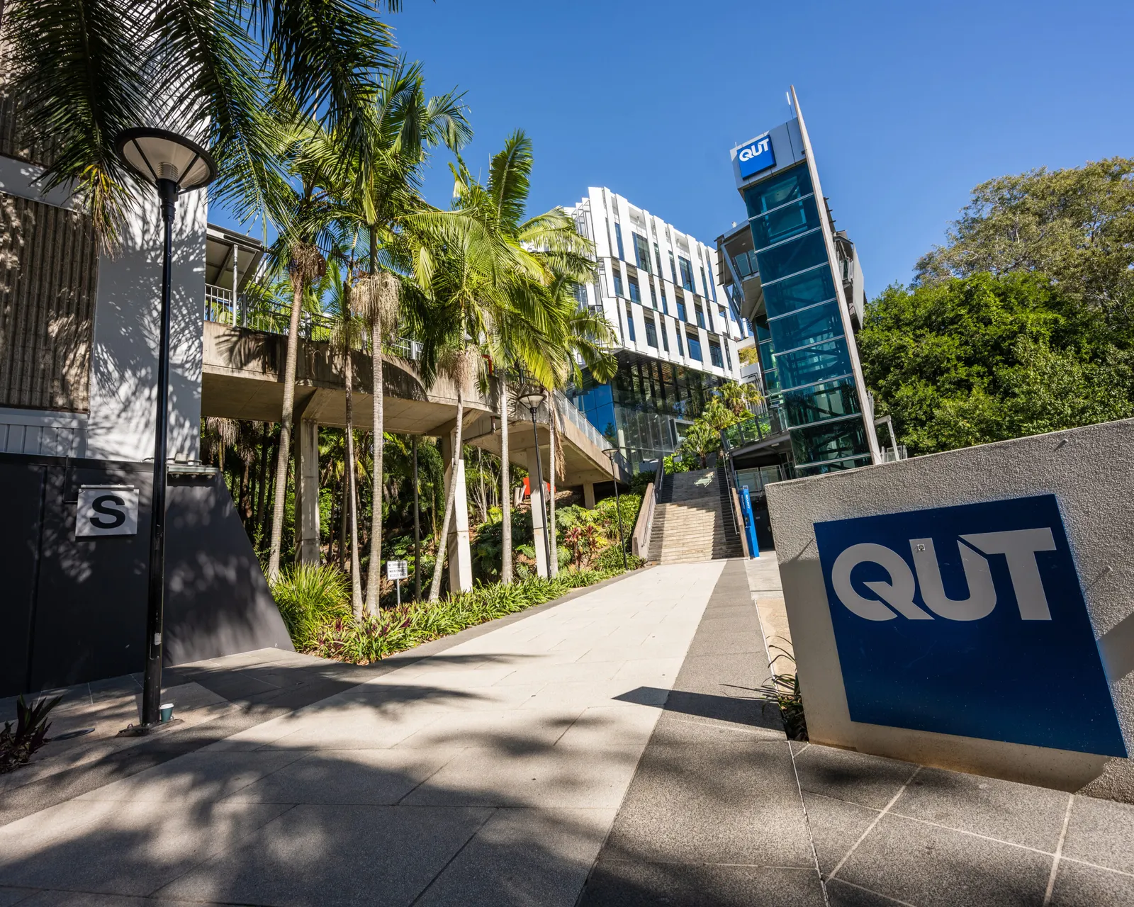 QUT University Careers on Academic Jobs