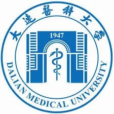 El logo de Dalian Medical University