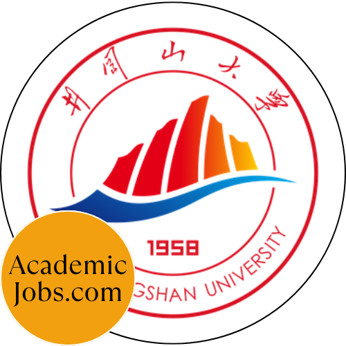 Jinggangshan University logo